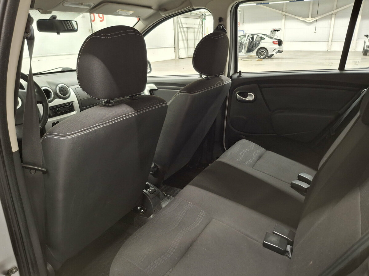 Б/У Рено Сандеро 2013 года. Фото: #11