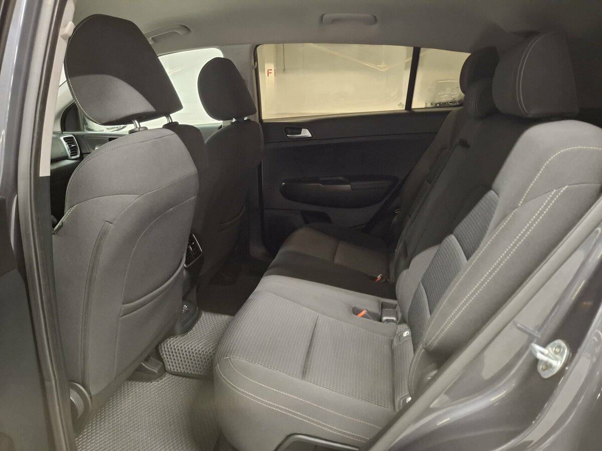 Б/У Киа Спортейдж 2018 года. Фото: #11