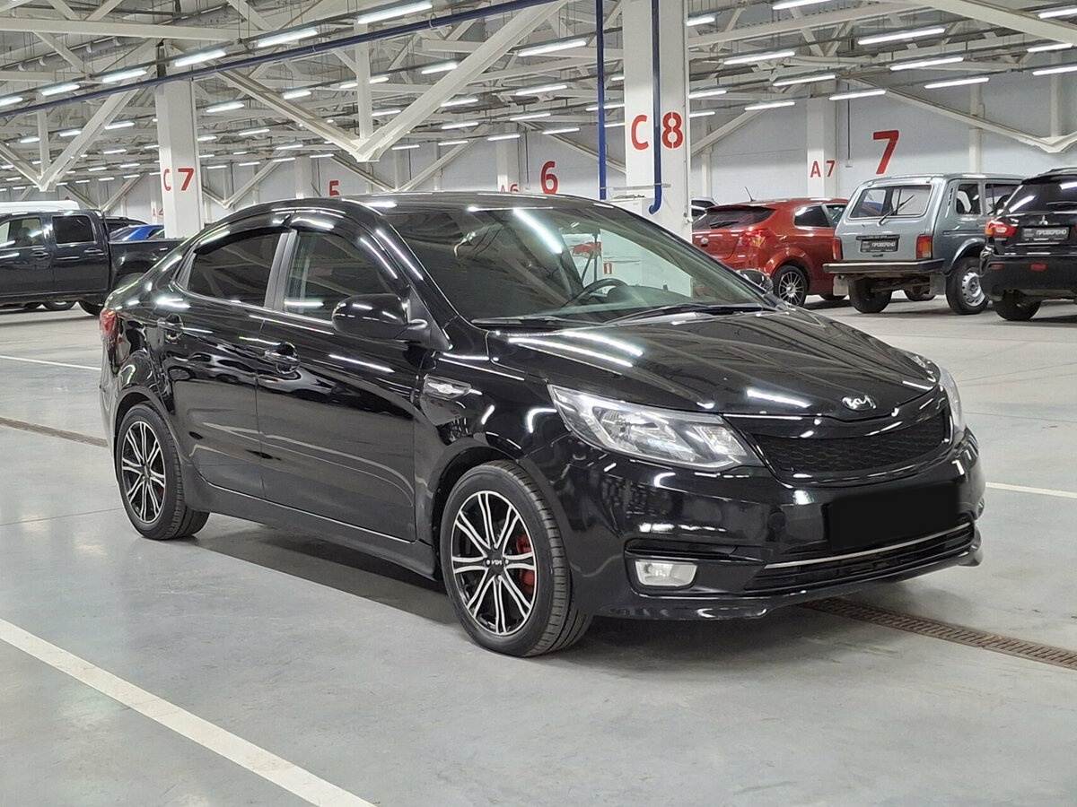 Б/У Киа Рио 2016 года. Фото: #2