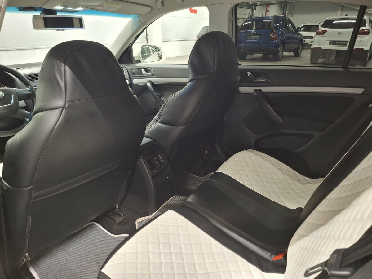 Б/У Шкода Октавия 2012 года. Фото: #11