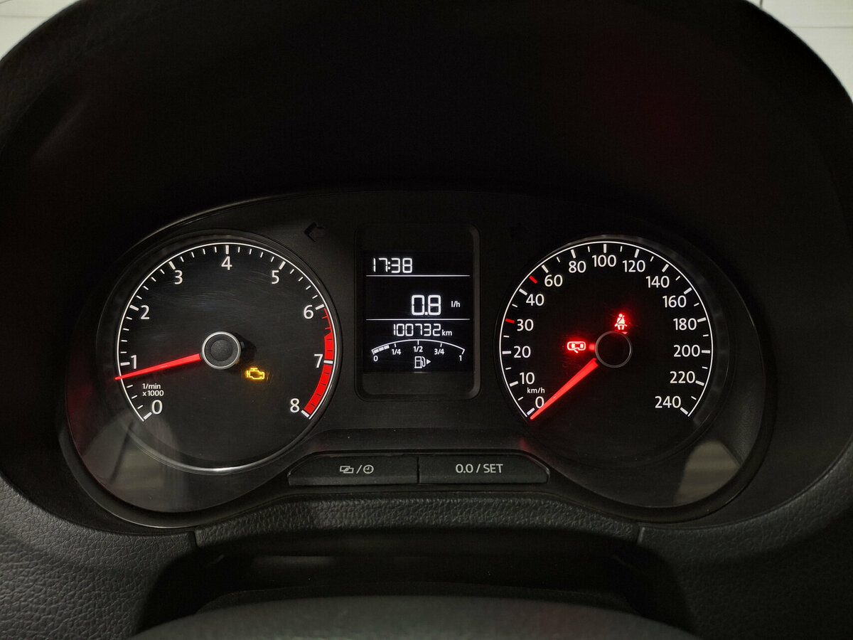 Б/У Фольксваген Поло 2017 года. Фото: #12