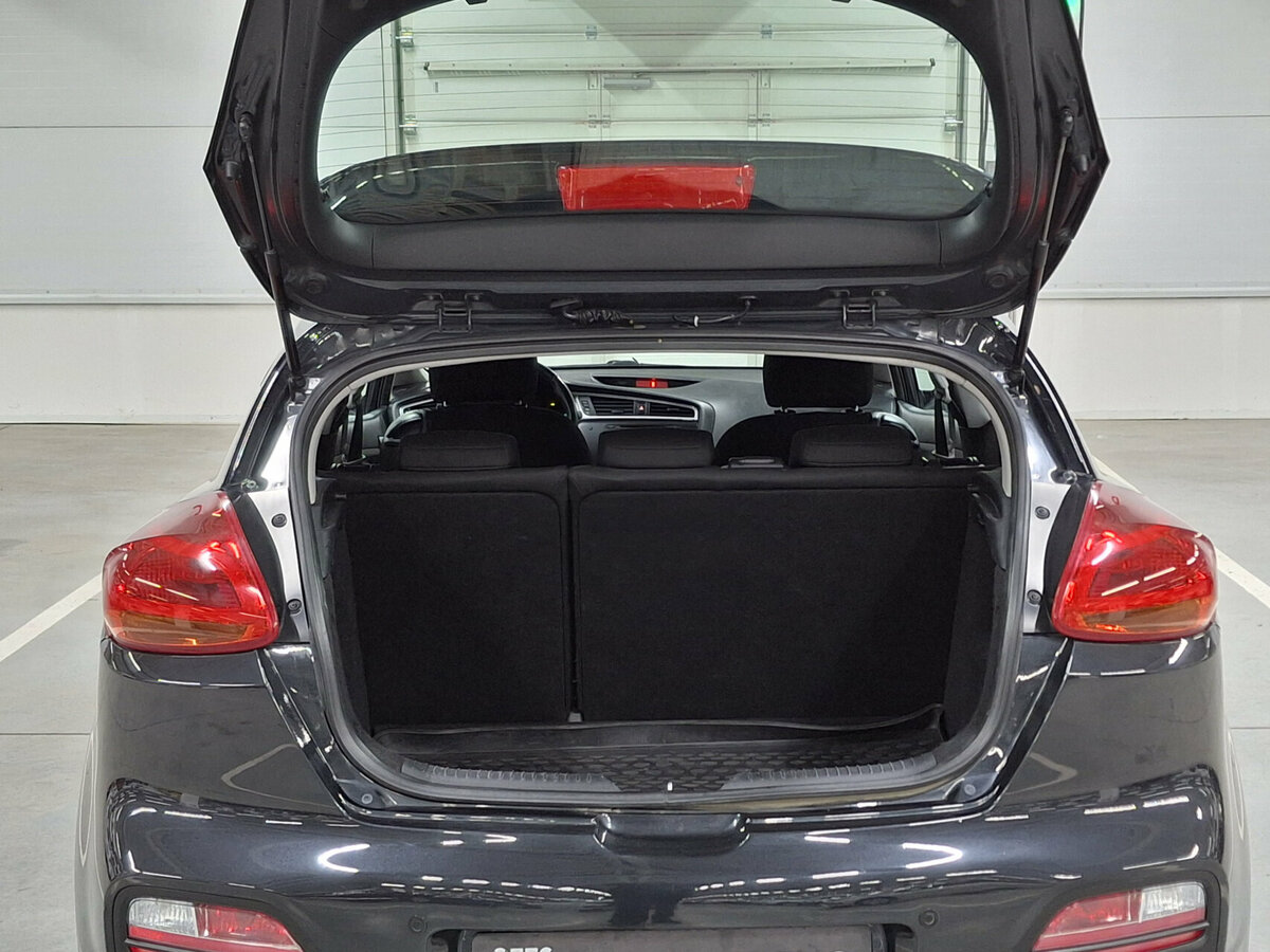 Б/У Киа Сид 2015 года. Фото: #9