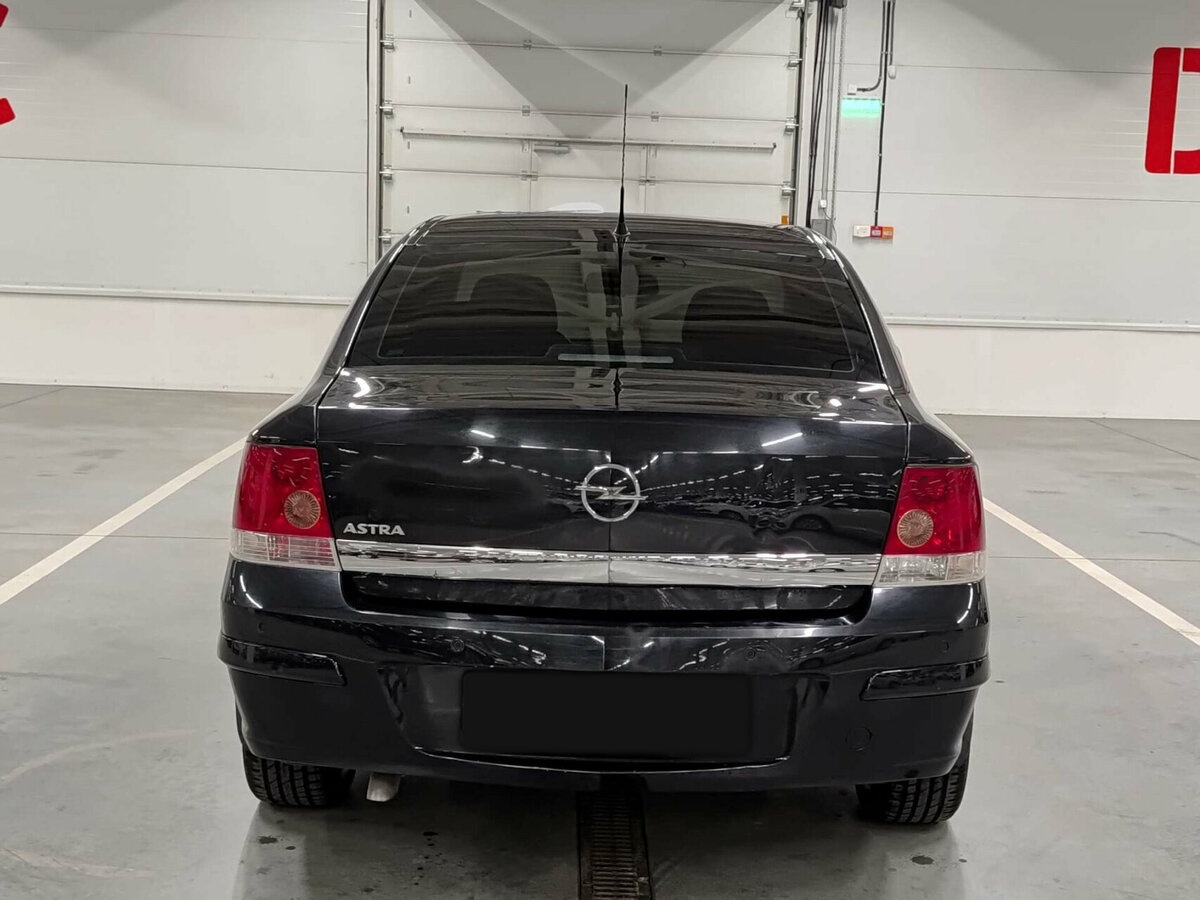 Б/У Опель Астра 2012 года. Фото: #5