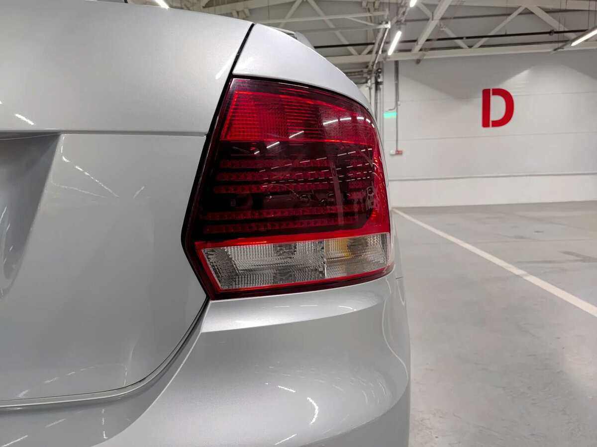 Б/У Фольксваген Поло 2015 года. Фото: #9