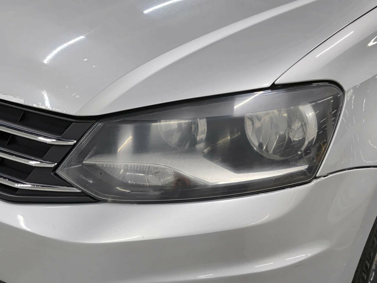 Б/У Фольксваген Поло 2015 года. Фото: #16