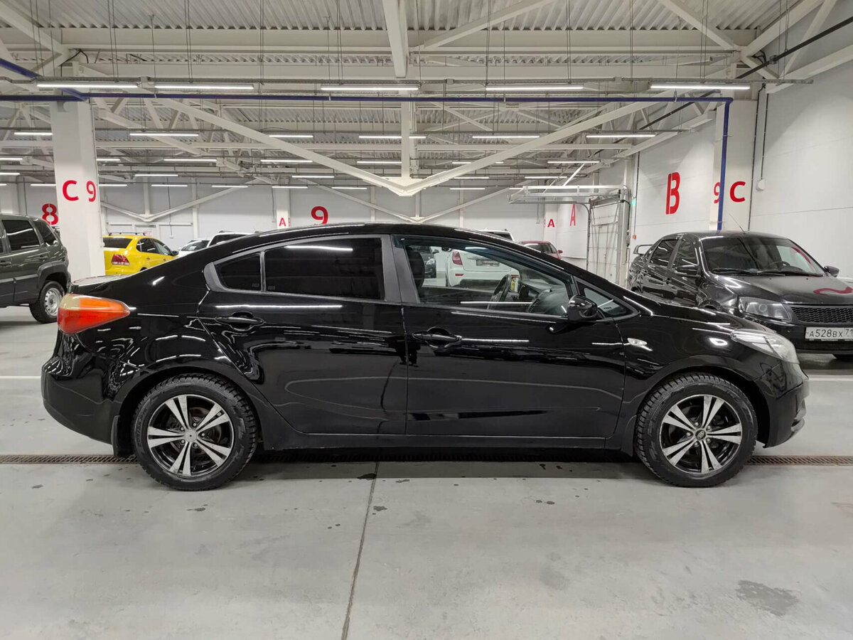 Б/У Киа Церато 2013 года. Фото: #4