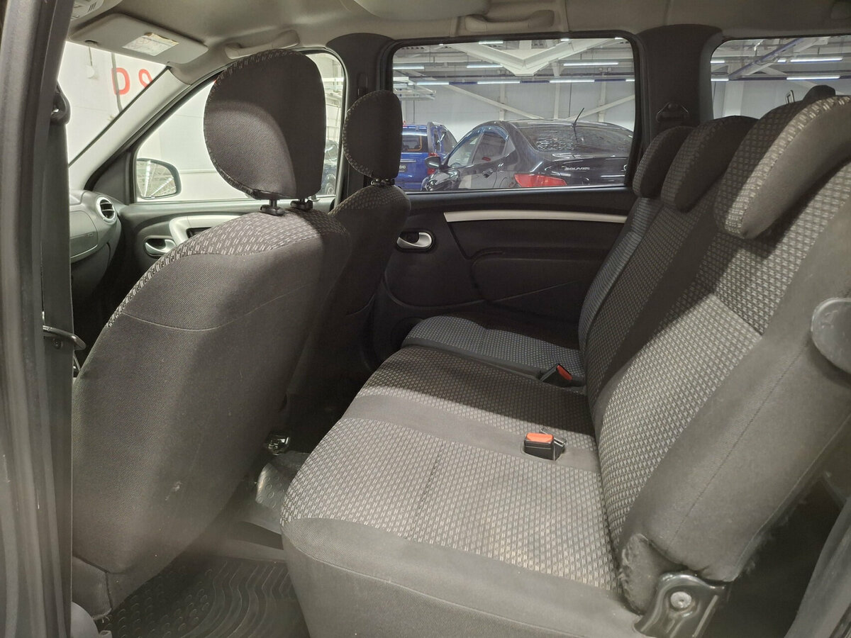 Б/У Лада (ВАЗ) Ларгус 2019 года. Фото: #11