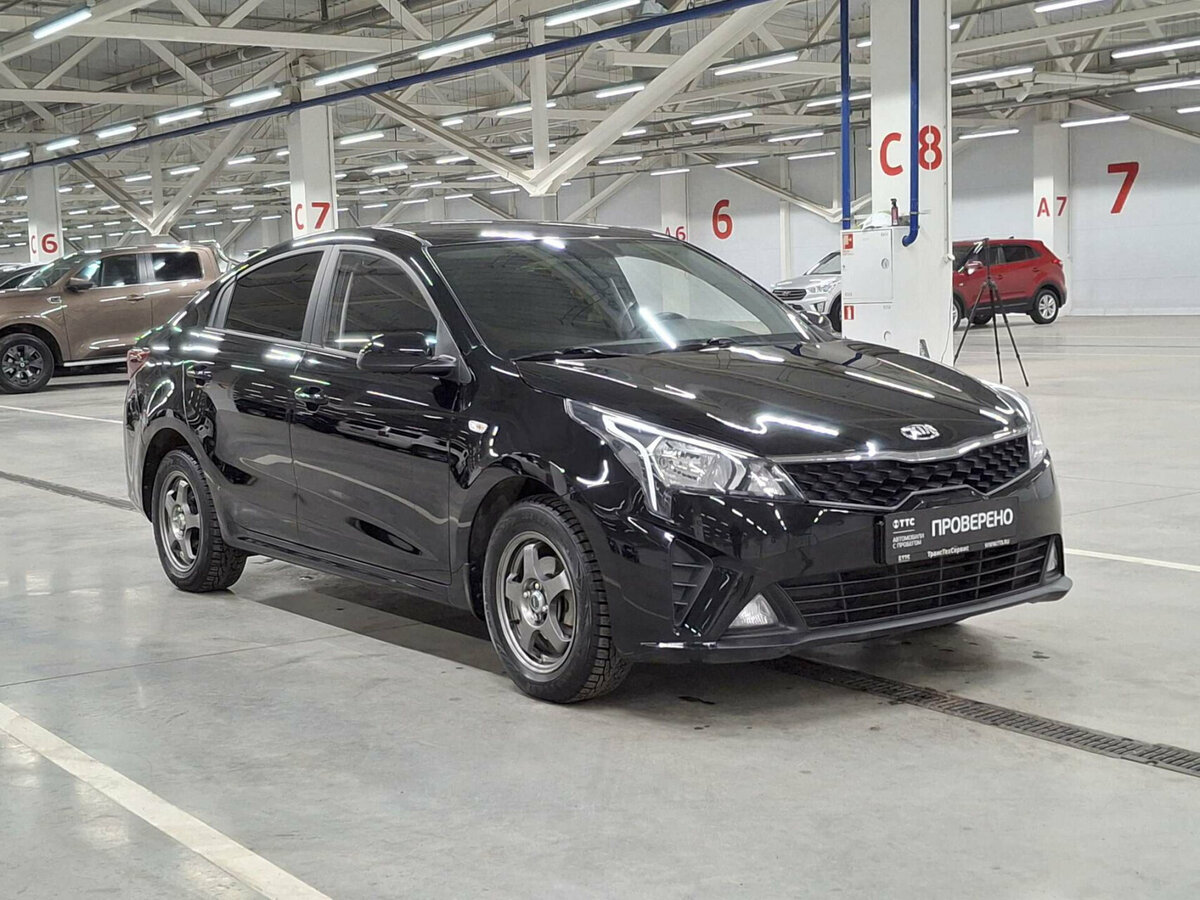 Б/У Киа Рио 2021 года. Фото: #2